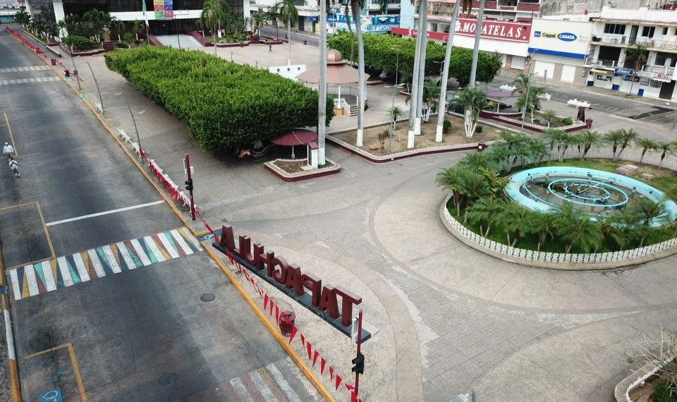 PEQUEÑO GRUPO PRETENDE REABRIR EL CENTRO DE TAPACHULA