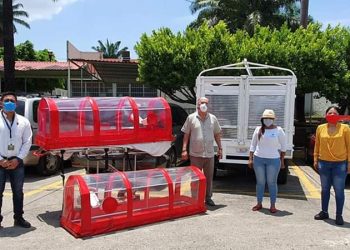 Entregan Cápsulas Para Traslado De Pacientes Con Covid-19 En Ambulancias