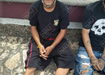 Fumaban marihuana en la vía pública