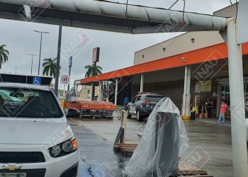 Roban 150 mil pesos de una camioneta en Home Depot