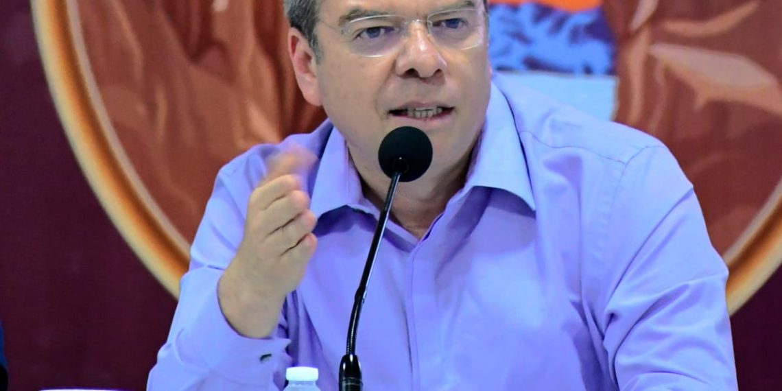 Se realizan trabajos preparatorios para cumplir nueva normalidad en iglesias