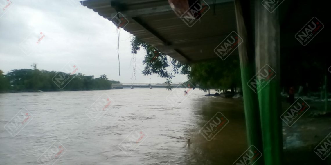 Dos casas inundadas se registraron en la comunidad del Ejido Brisa de Suchiate en la zona baja del municipio