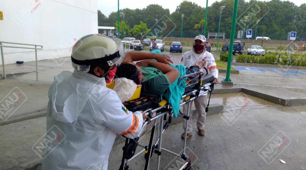 PC de Tuxtla Chico atiende persona golpeada