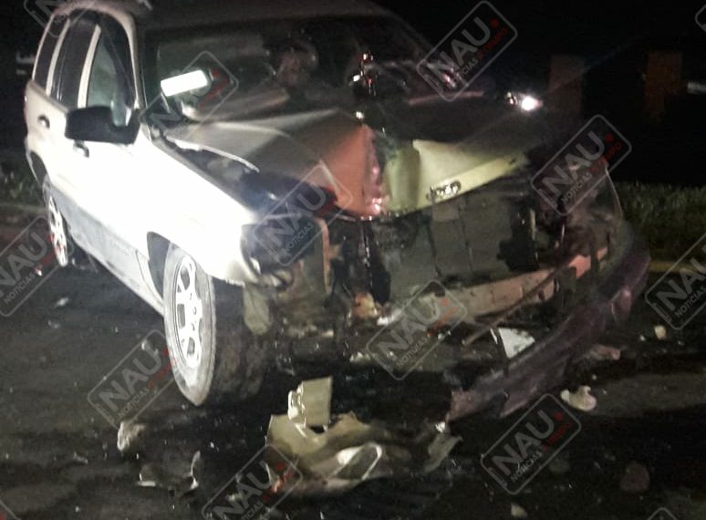 Derribó un poste de alumbrado publico