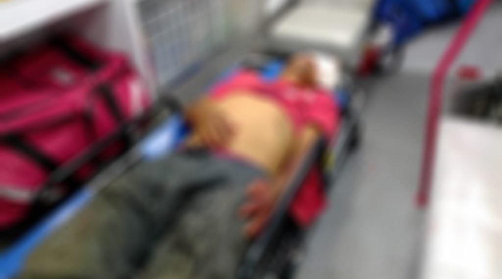 Le dieron un machetazo en la frente