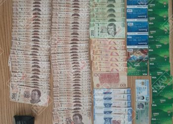 Llevaba más de 29 mil pesos y 18 tarjetas Visa de Guatemala