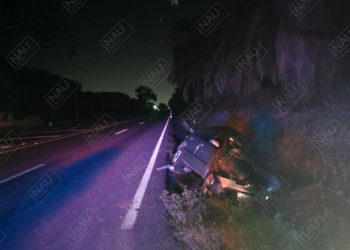 Abandonan vehículo en la carretera Tapachula – Puerto Madero