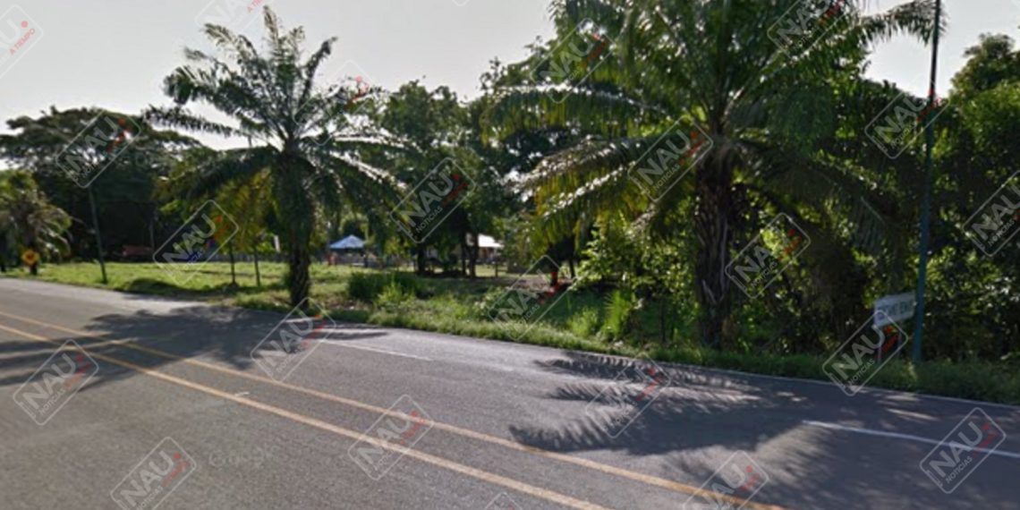 Roban motocicleta con lujo de violencia