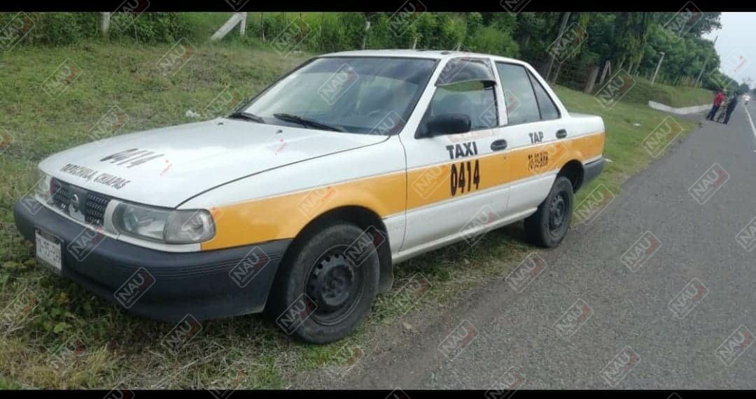 Localizan taxi abandonado en Poste Rojo