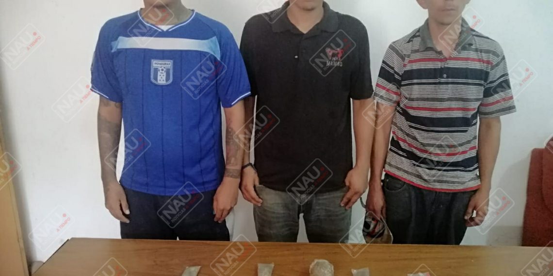 Detienen a dos hondureños y un salvadoreño con marihuana en Suchiate