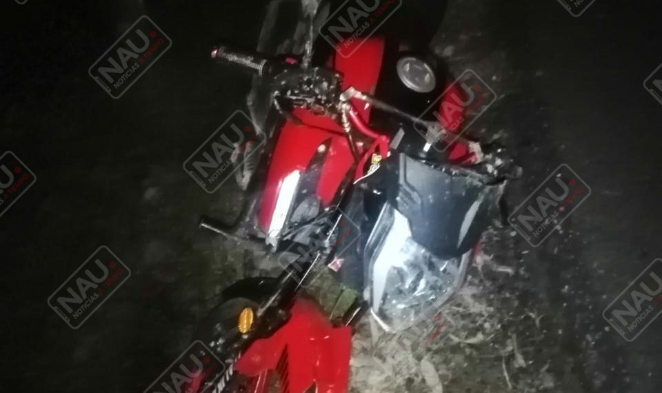 Delincuentes abandonan una motocicleta