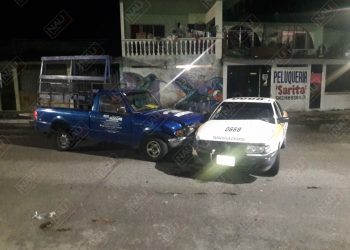 En los Laureles chocan dos vehículos y deja solo daños