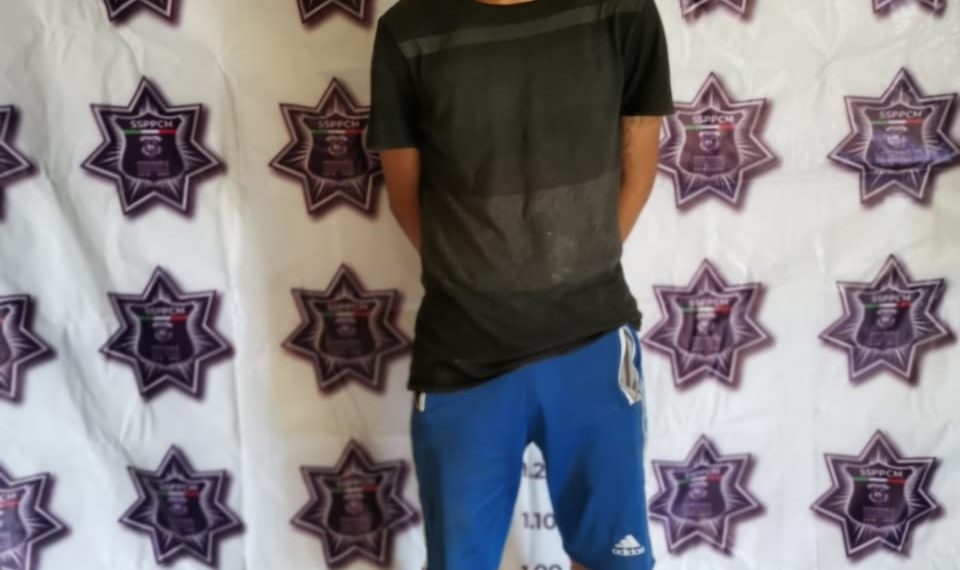 POLICÍAS MUNICIPALES DETIENEN A SUJETO POR EL DELITO DE ROBO