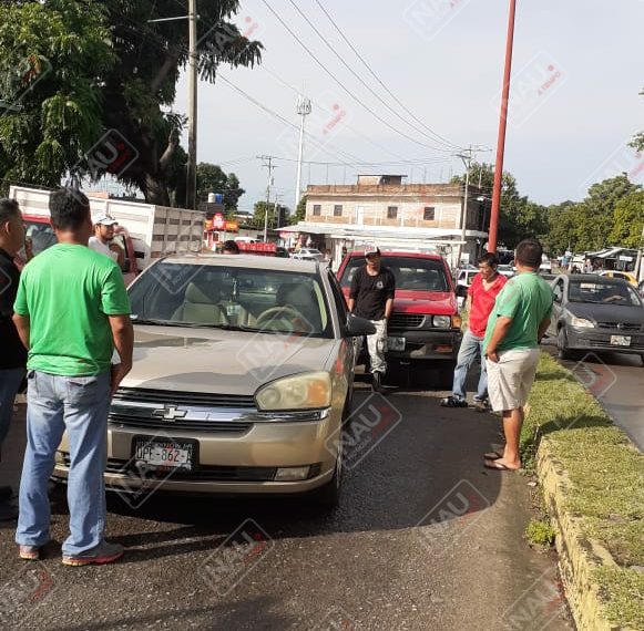 Chocó por alcance y pagó los daños