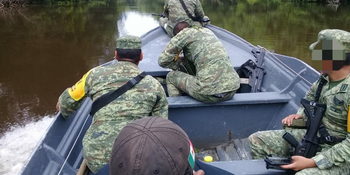FGR Y SEDENA INHABILITAN PISTA CLANDESTINA Y ASEGURAN AERONAVE