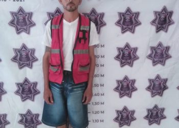 POLICÍAS MUNICIPALES DETIENEN A SUJETO POR EL DELITO DE VIOLENCIA FAMILIAR