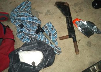 Durante cateo, FGE asegura droga en Huixtla