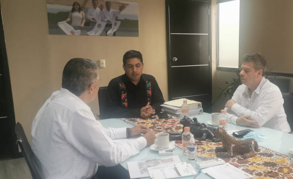 La atención de gobierno permanece para Aldama y Chenalhó: Brito