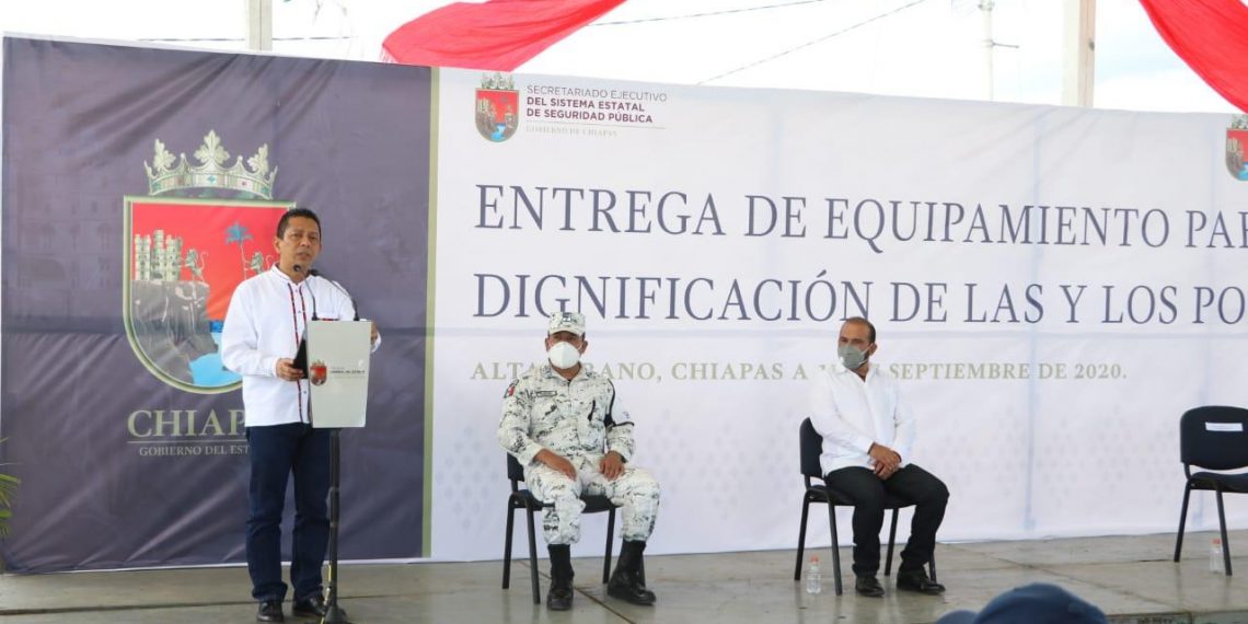 Encabeza Llaven Entrega de Equipamiento y Ampliación del Centro de Videovigilancia en Altamirano