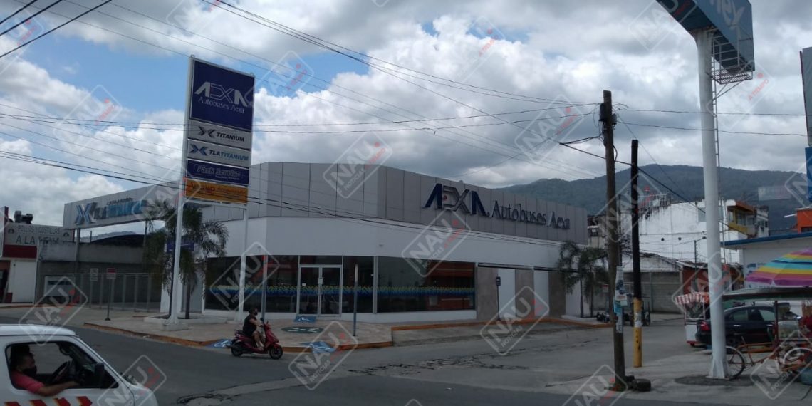Cierran terminales de autobuses en Huixtla por alto cobro de ayuntamiento