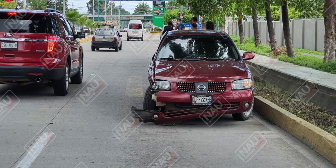 Solo daños materiales en accidente en la 4ª sur