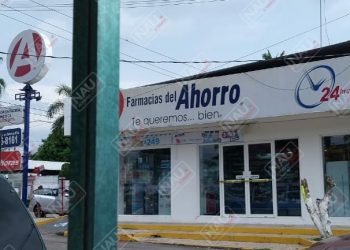 Menores de 13 años roban dulces de la farmacia del Ahorro