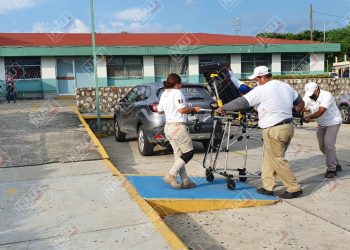 Una maestra lesionada en volcadura de un vehículo en la zona alta de Mapastepec