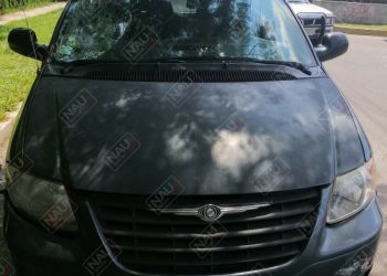 Abandonan vehículo que atropelló a una persona