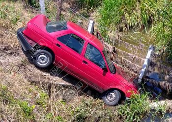 Solo daños materiales en accidente en la costera