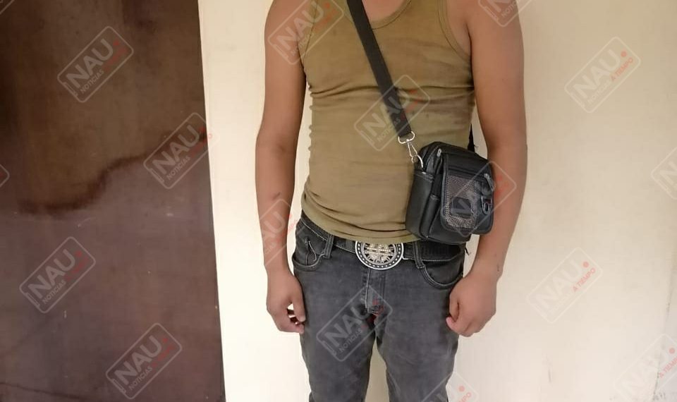 Detienen a tres personas con casi mil bolsitas de cohetes