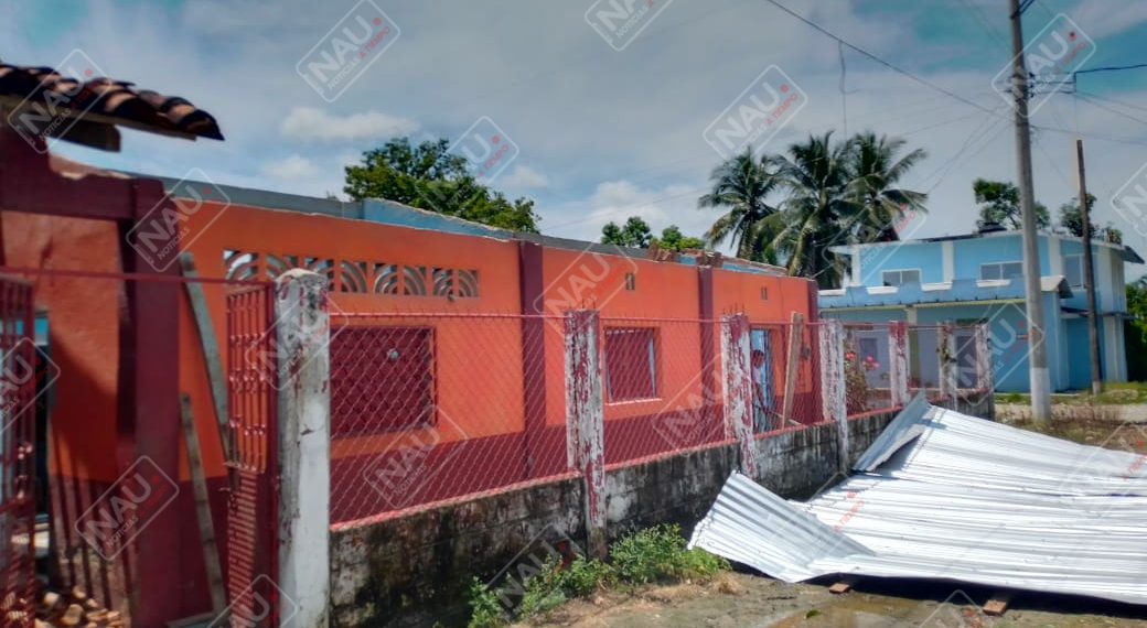 49 viviendas afectadas en Mapastepec por fuertes vientos con lluvias que azotaron la madrugada de este jueves