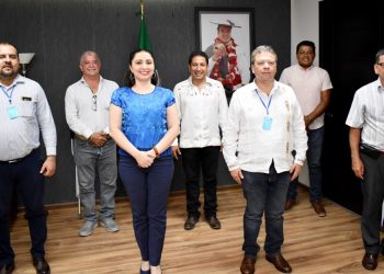 Asiste Ismael Brito a reunión sobre distribución de combustible