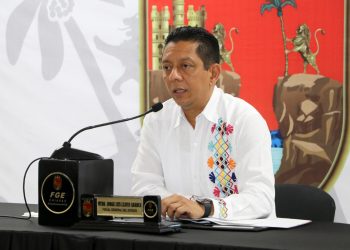 Encabeza Llaven reunión de trabajo con fiscales de Distrito y de Materia