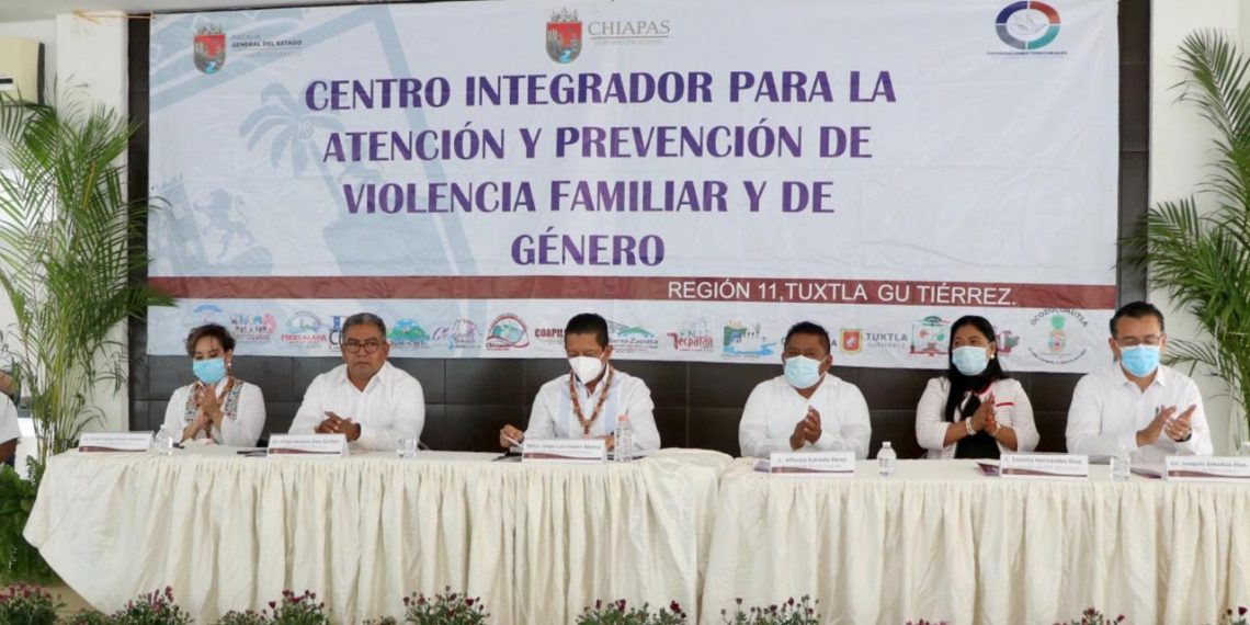 Participación ciudadana, fundamental para erradicar la violencia en los hogares: Llaven