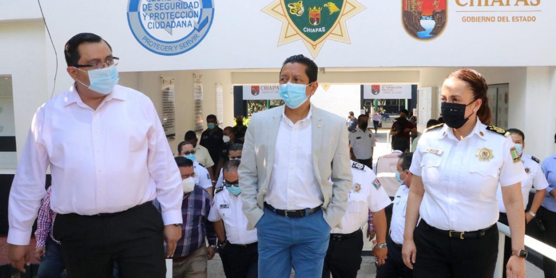 Justicia social a mujeres policías a través de los programas federales: Llaven Abarca