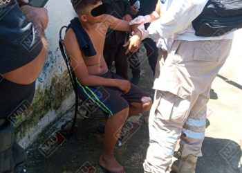 Se defendió de los golpes y acuchilló a su esposo