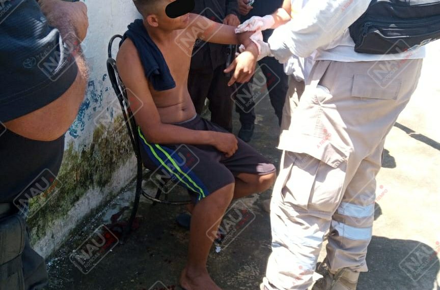 Se defendió de los golpes y acuchilló a su esposo