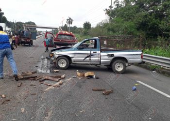 Volcó en la carretera A Tuxtla Chico