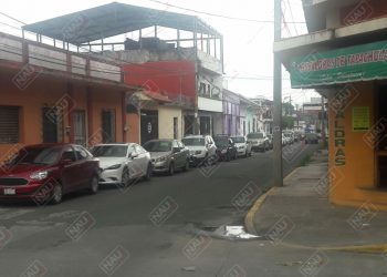 Roban otro vehículo en la primera Norte