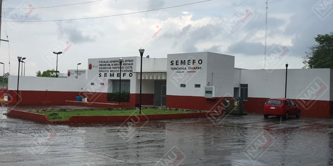 Lesionan a balazos a empleado de corona para robarle su motocicleta