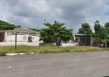 Roban tres computadoras en una escuela