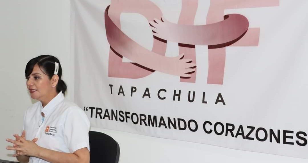 DIF TAPACHULA Y CIJ IMPARTEN CONFERENCIA PARA EVITAR LA VIOLENCIA CONTRA LAS MUJERES