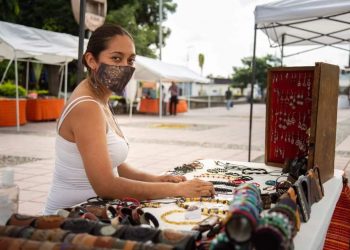 ARTESANOS TAPACHULTECOS PARTICIPAN POR PRIMERA VEZ EN EL “BUEN FIN”