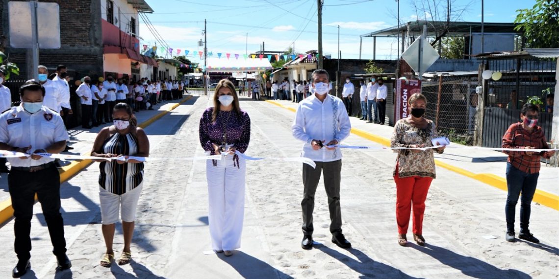 COLONOS RECONOCEN IMPULSO AL DESARROLLO DE TAPACHULA CON NUEVAS OBRAS VIALES