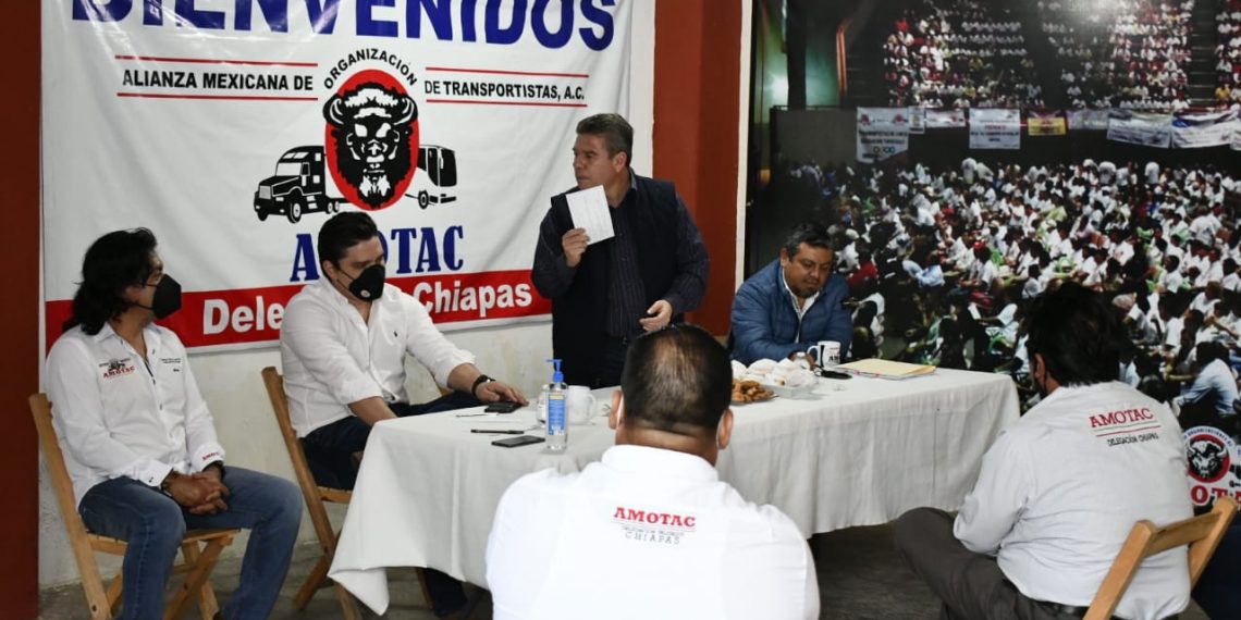 Preside Ismael Brito reunión de trabajo con Amotac