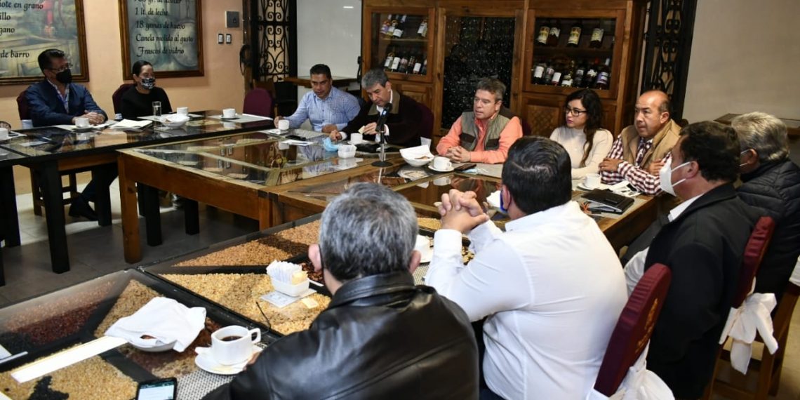 Atiende Ismael Brito a sector turístico de SCLC