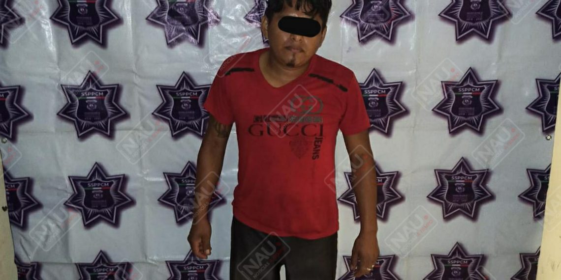 Lesionó a su esposa a golpes y a su hermano con un vidrio de un espejo