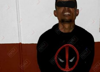 Pareja de centroamericanos detenidos por asaltar a una señora