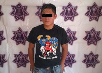 Detienen a presunto asaltante de una combi colectiva