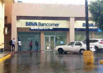 Le robaron 20 mil pesos en asalto